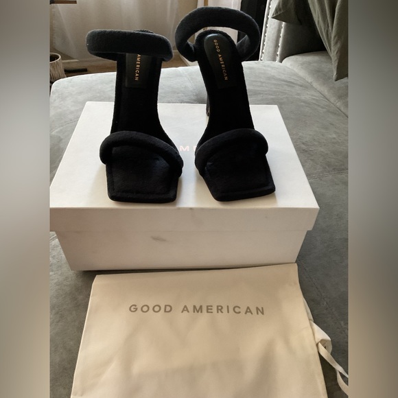 Good American Black Terry Slip On High Heel Sandals - Picture 8 of 13